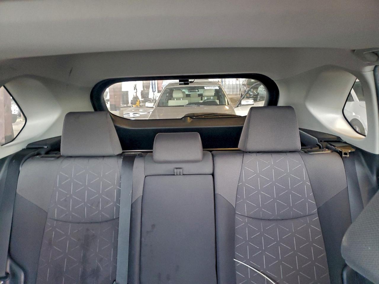 2019 TOYOTA RAV4 XLE photo 10