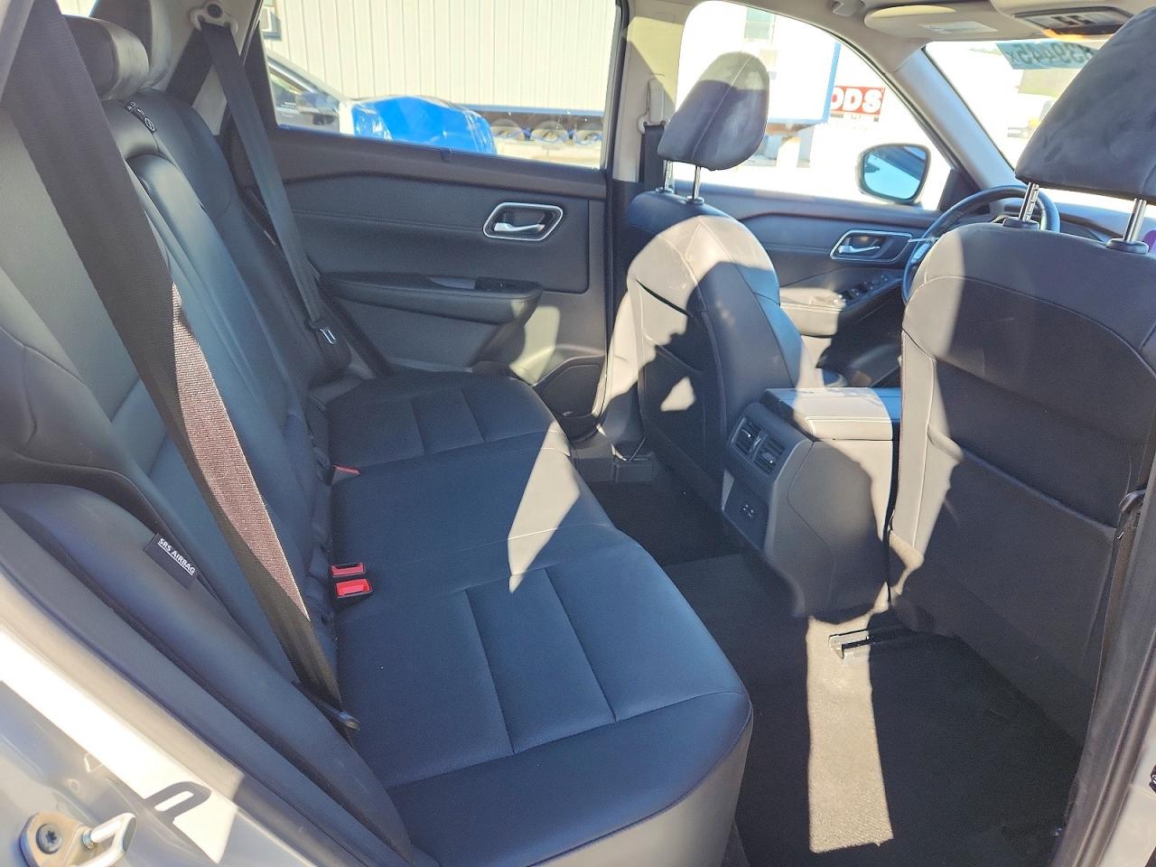 2021 NISSAN ROGUE SV photo 41