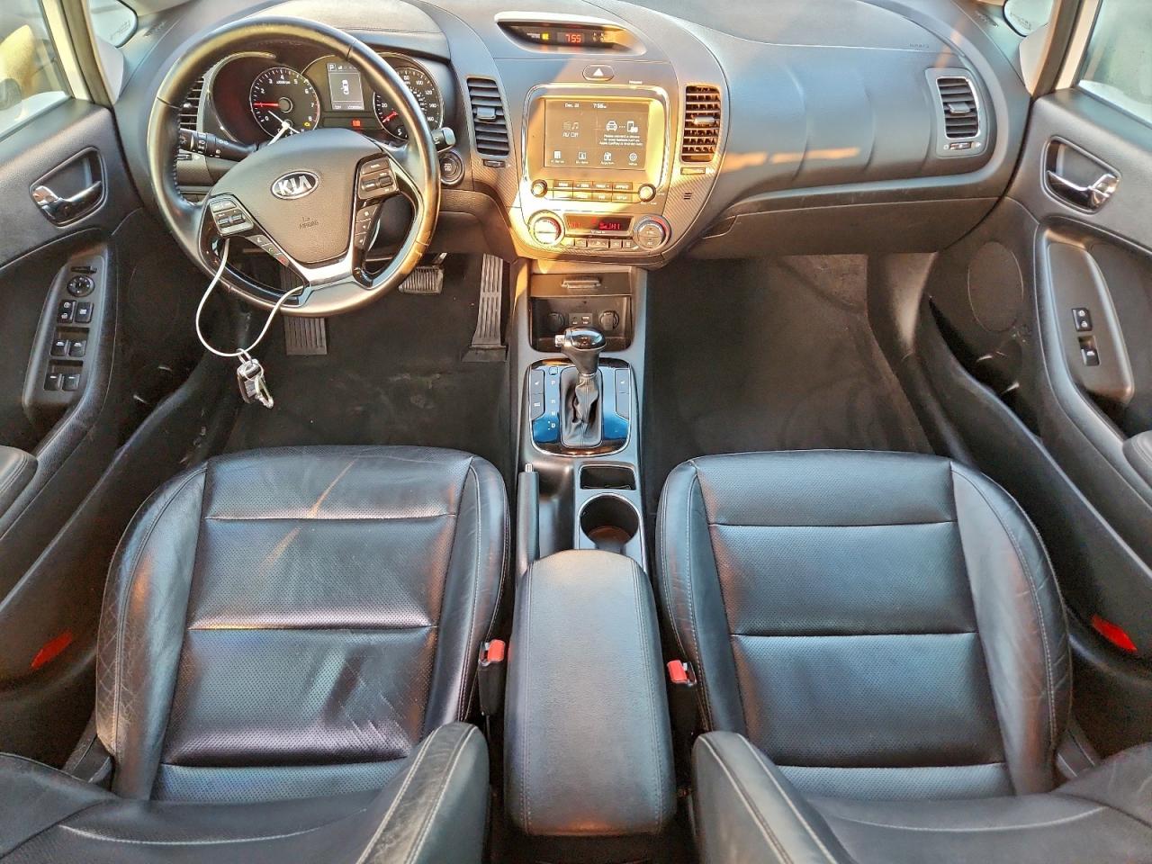 2017 KIA FORTE EX photo 8