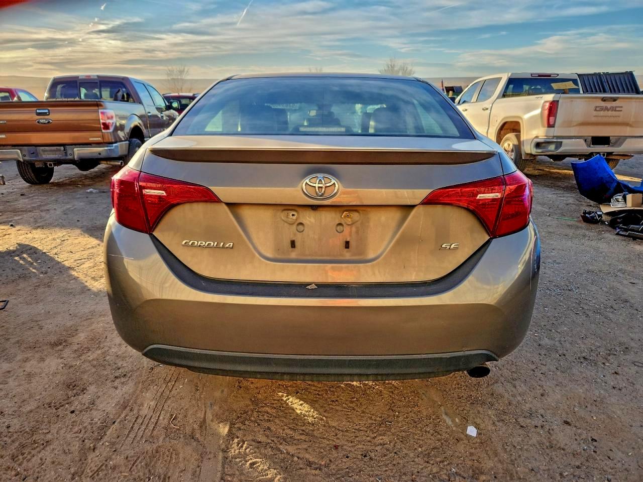 2017 TOYOTA COROLLA L photo 11