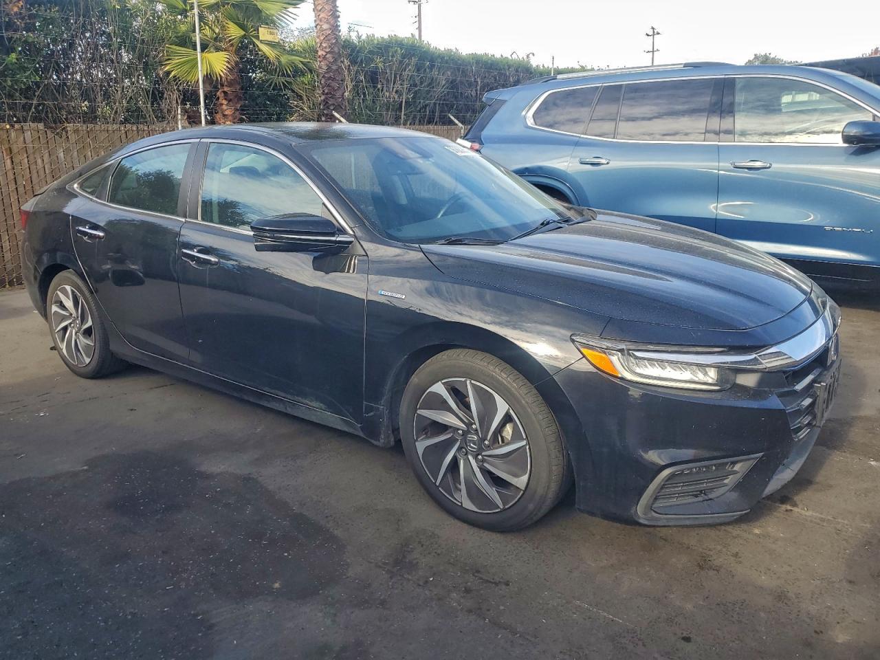 2019 HONDA INSIGHT TOURING photo 4
