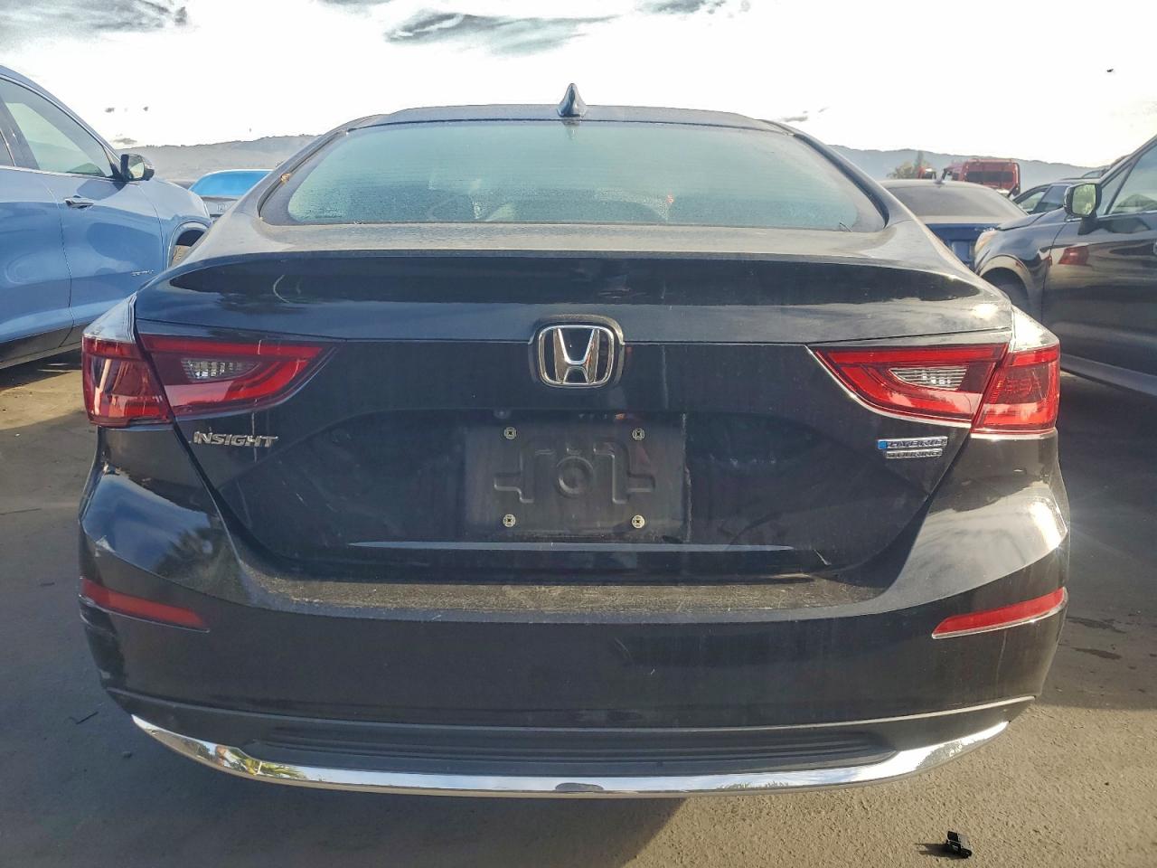 2019 HONDA INSIGHT TOURING photo 6