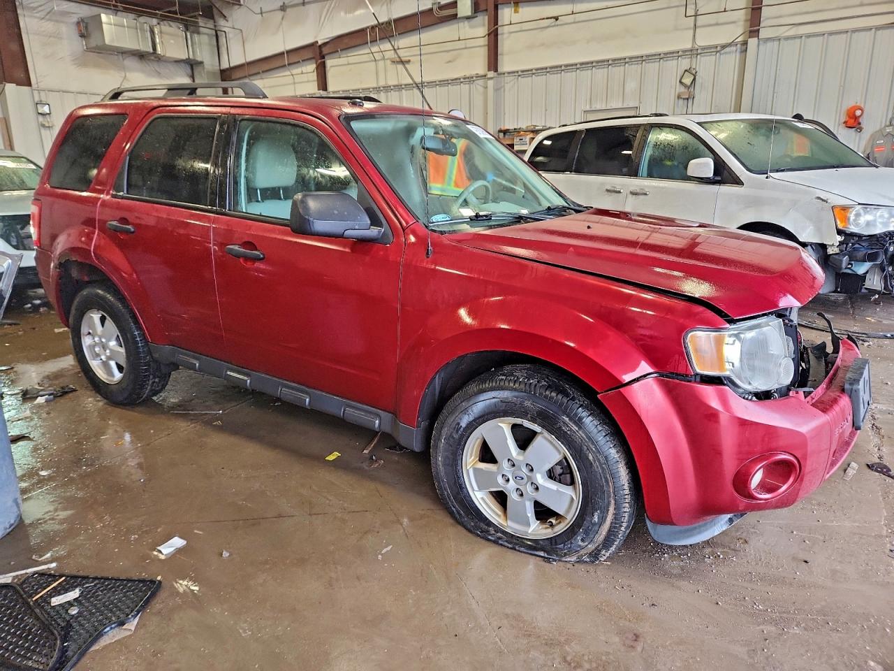 2012 FORD ESCAPE XLT photo 4