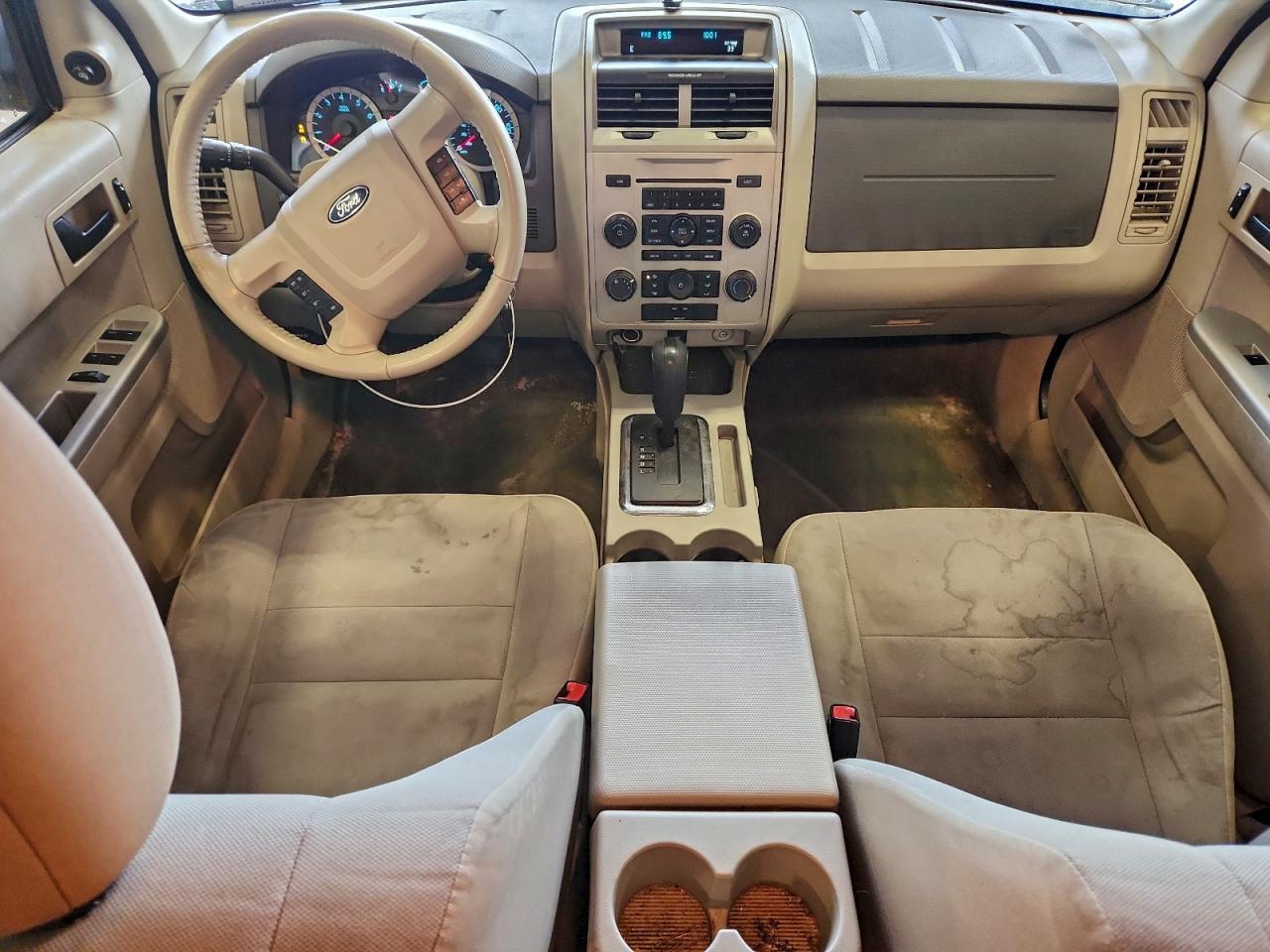 2012 FORD ESCAPE XLT photo 8
