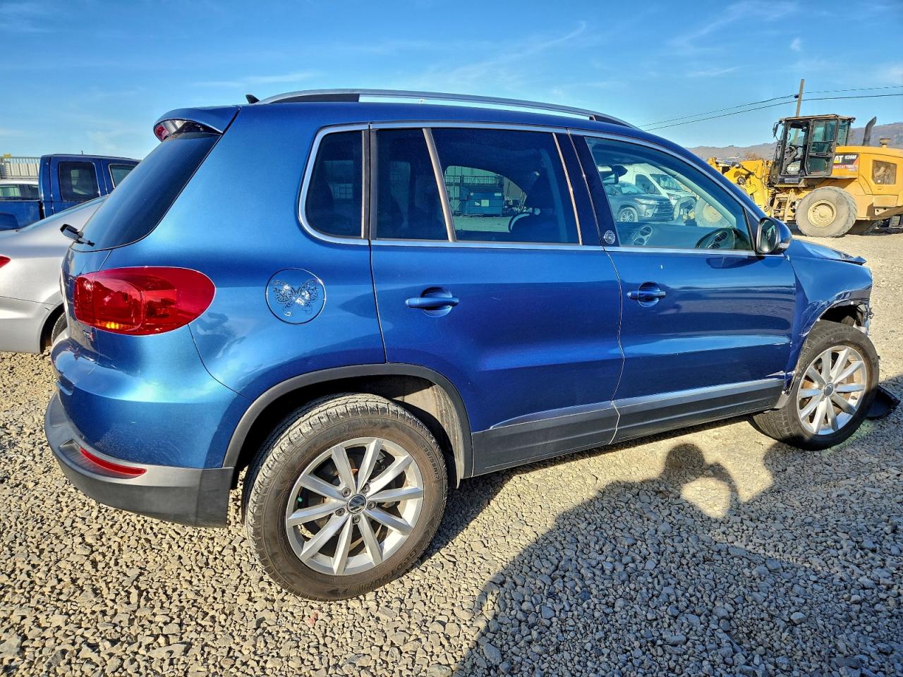 2017 VOLKSWAGEN TIGUAN WOLFSBURG photo 3