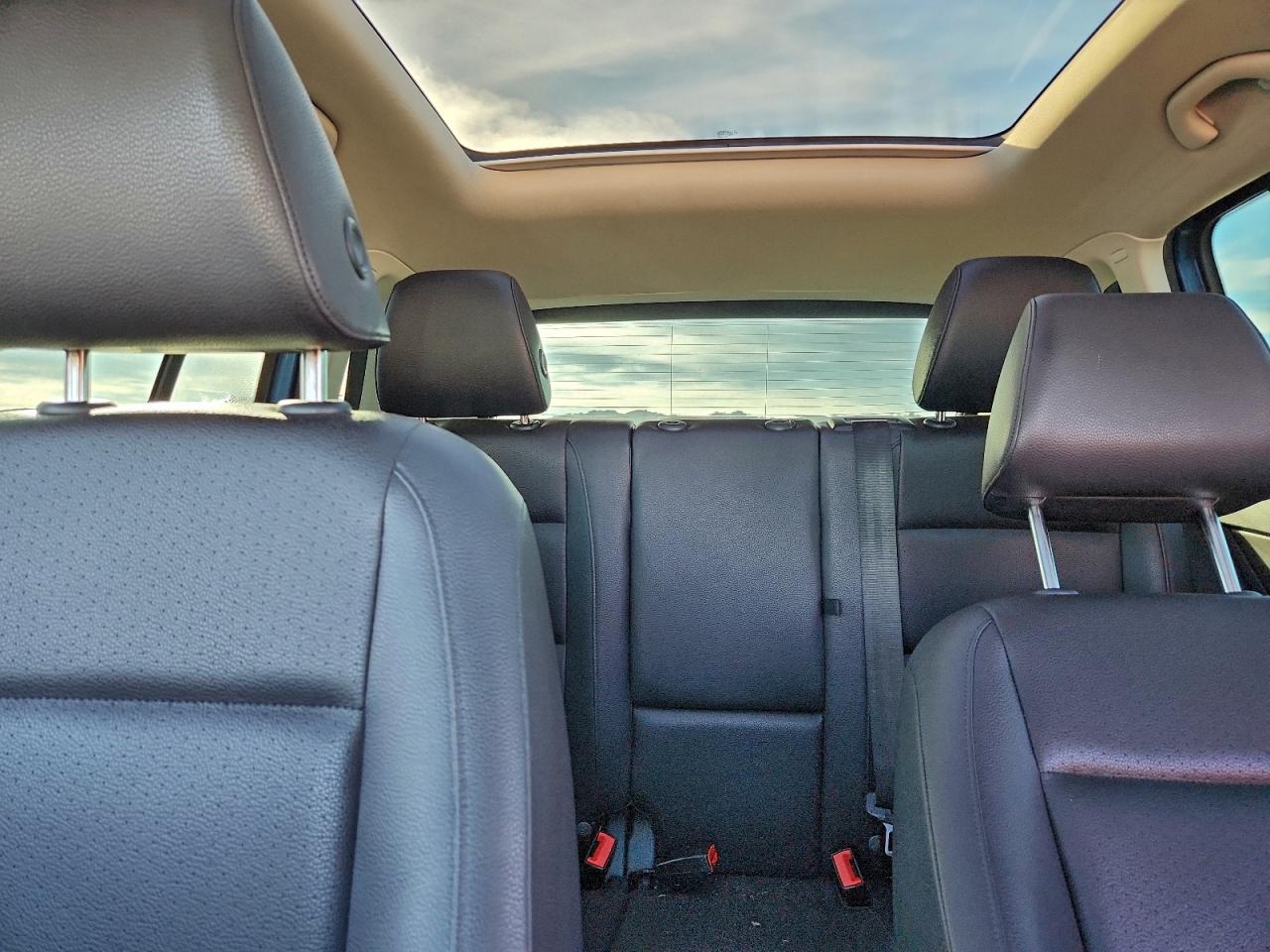 2017 VOLKSWAGEN TIGUAN WOLFSBURG photo 10