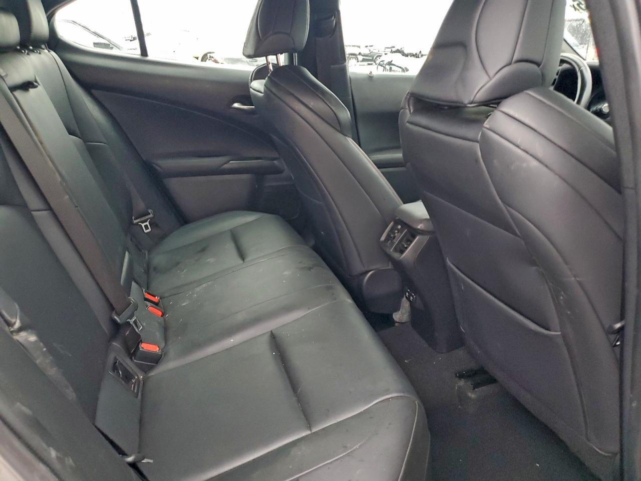 2019 LEXUS UX 200 photo 11