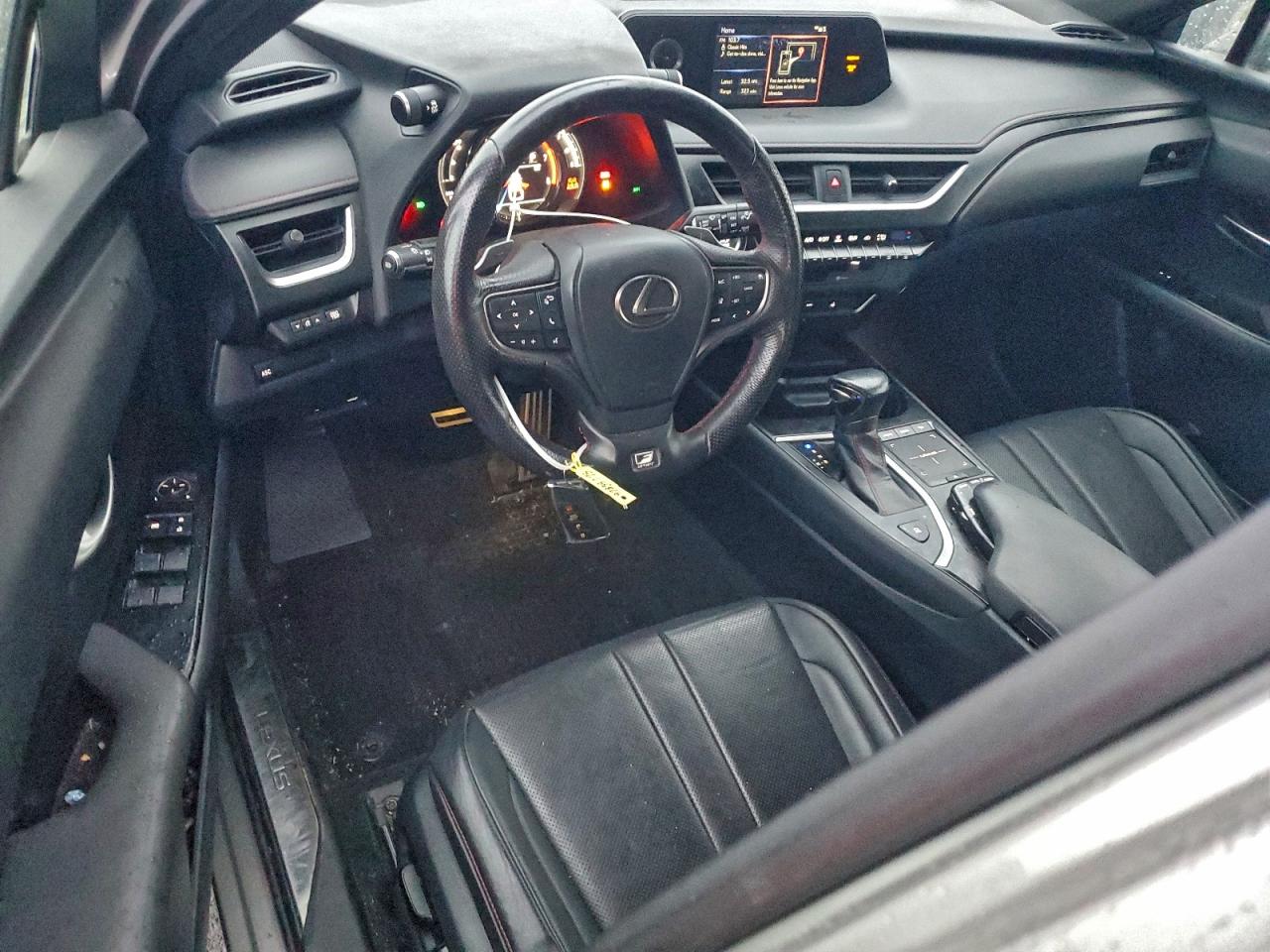 2019 LEXUS UX 200 photo 8