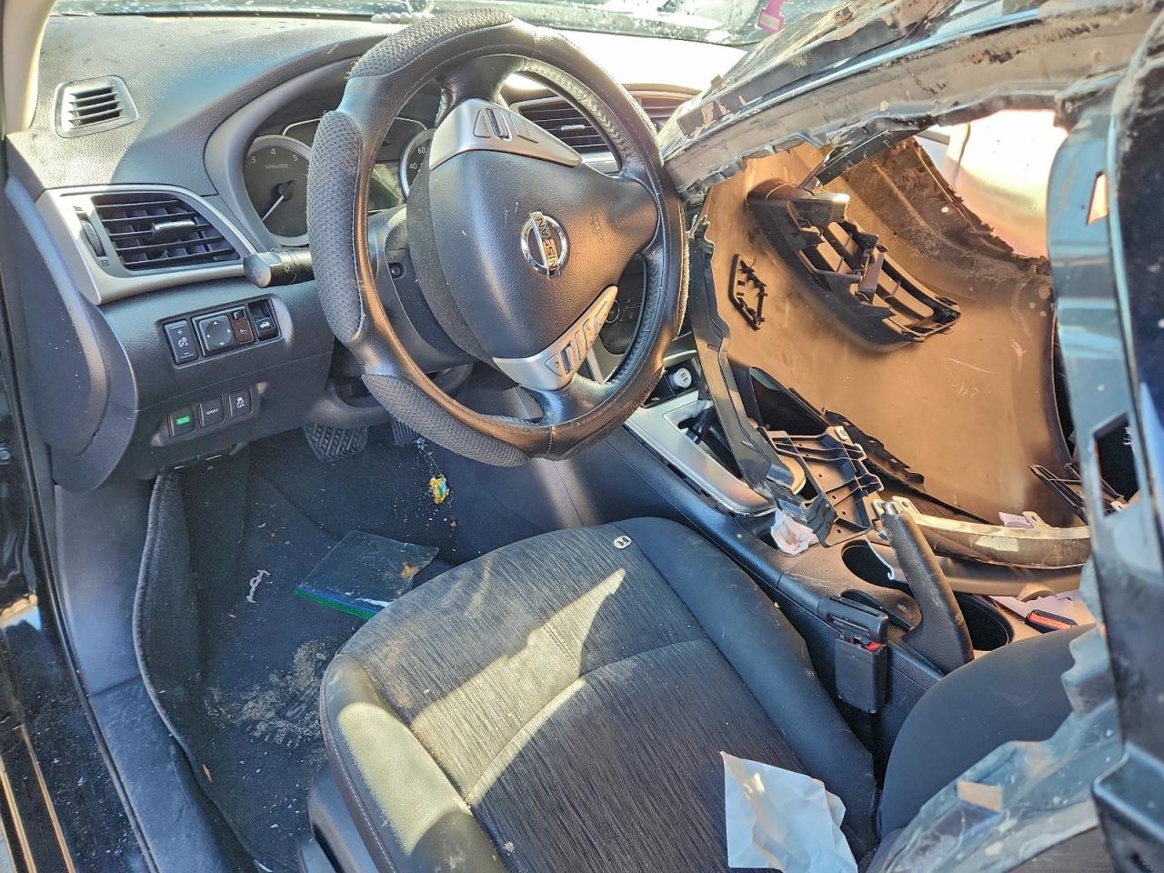 2015 NISSAN SENTRA S photo 8