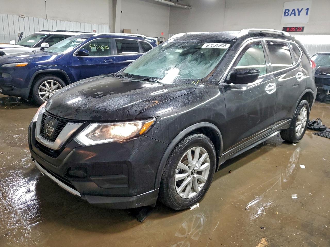 2017 NISSAN ROGUE