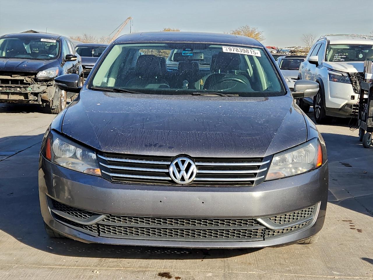 2012 VOLKSWAGEN PASSAT SE photo 5