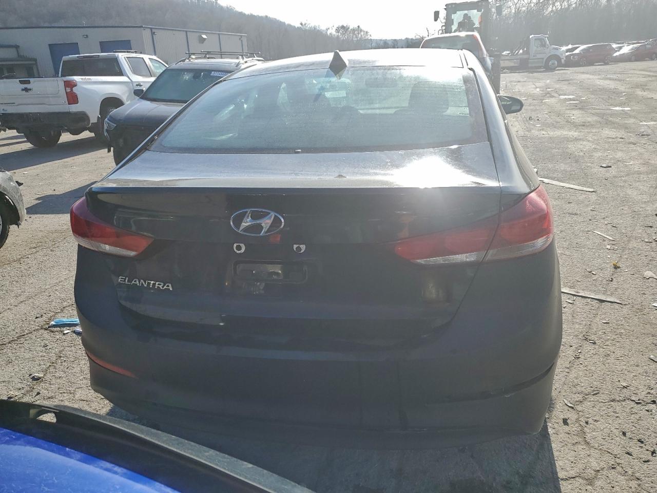 2018 HYUNDAI ELANTRA SEL photo 6