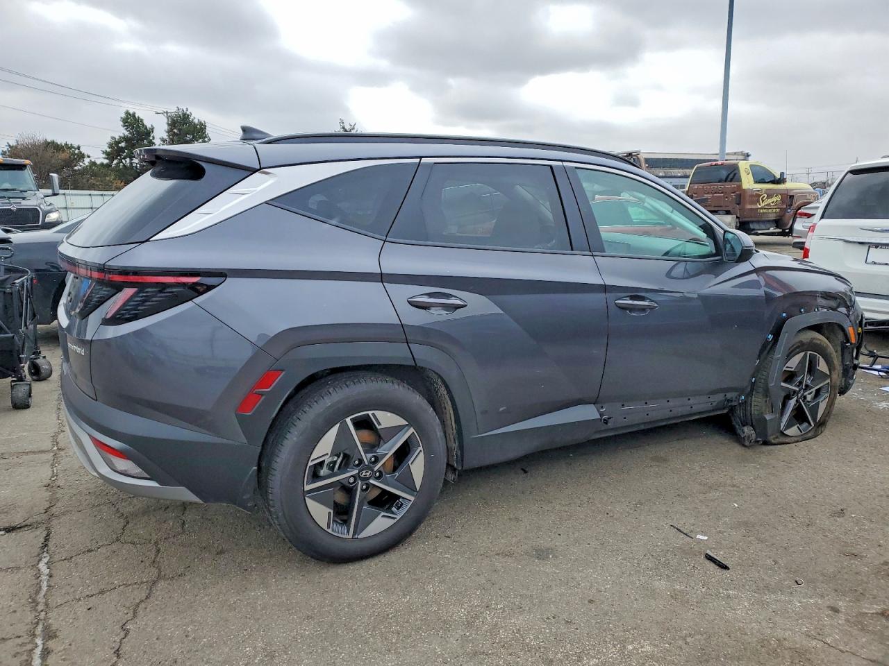 2025 HYUNDAI TUCSON SEL CONVENIENCE photo 3