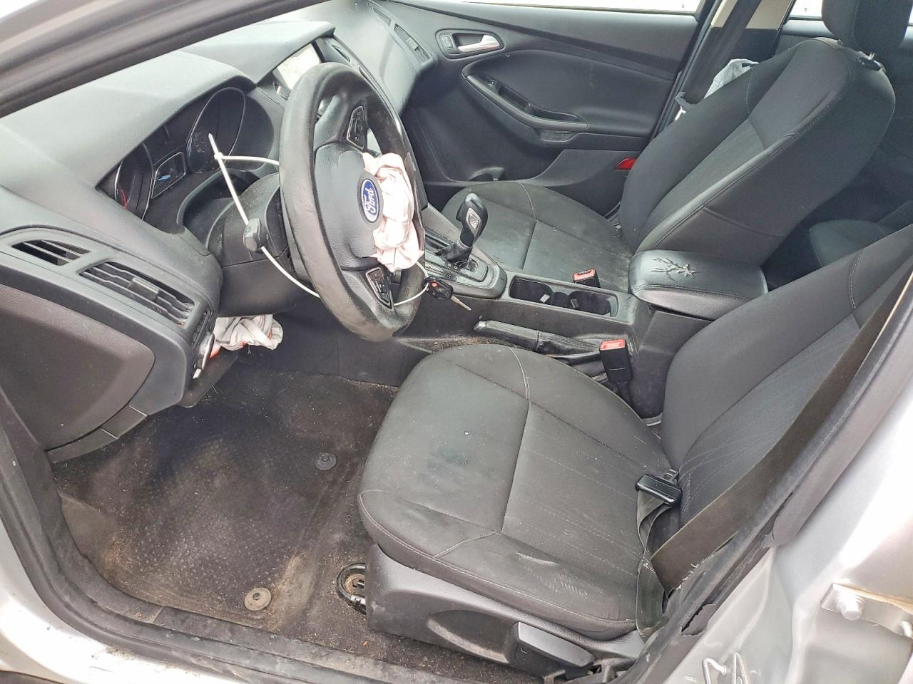 2017 FORD FOCUS SEL photo 7