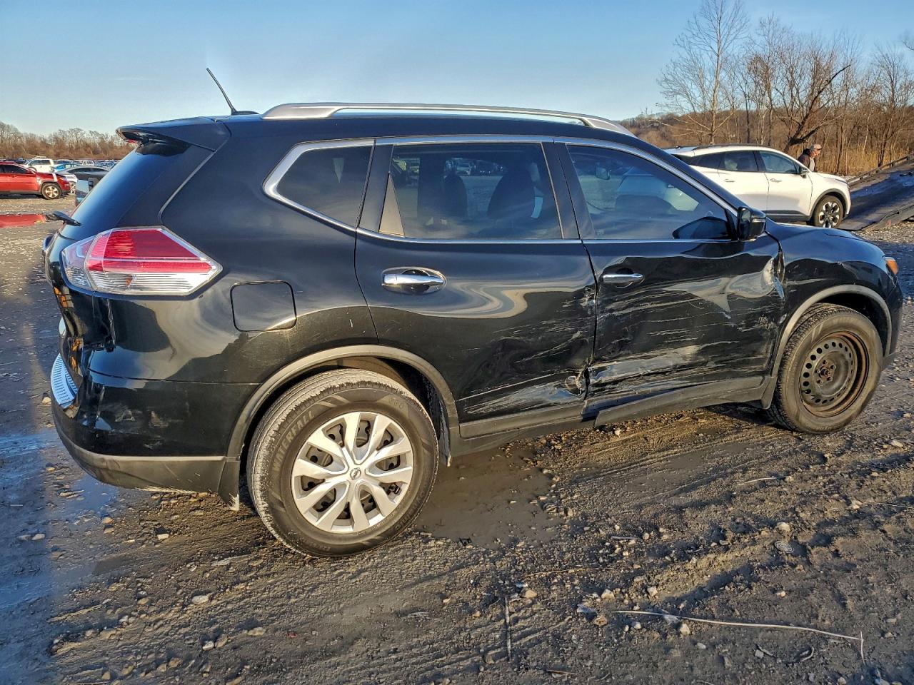 2016 NISSAN ROGUE S photo 3