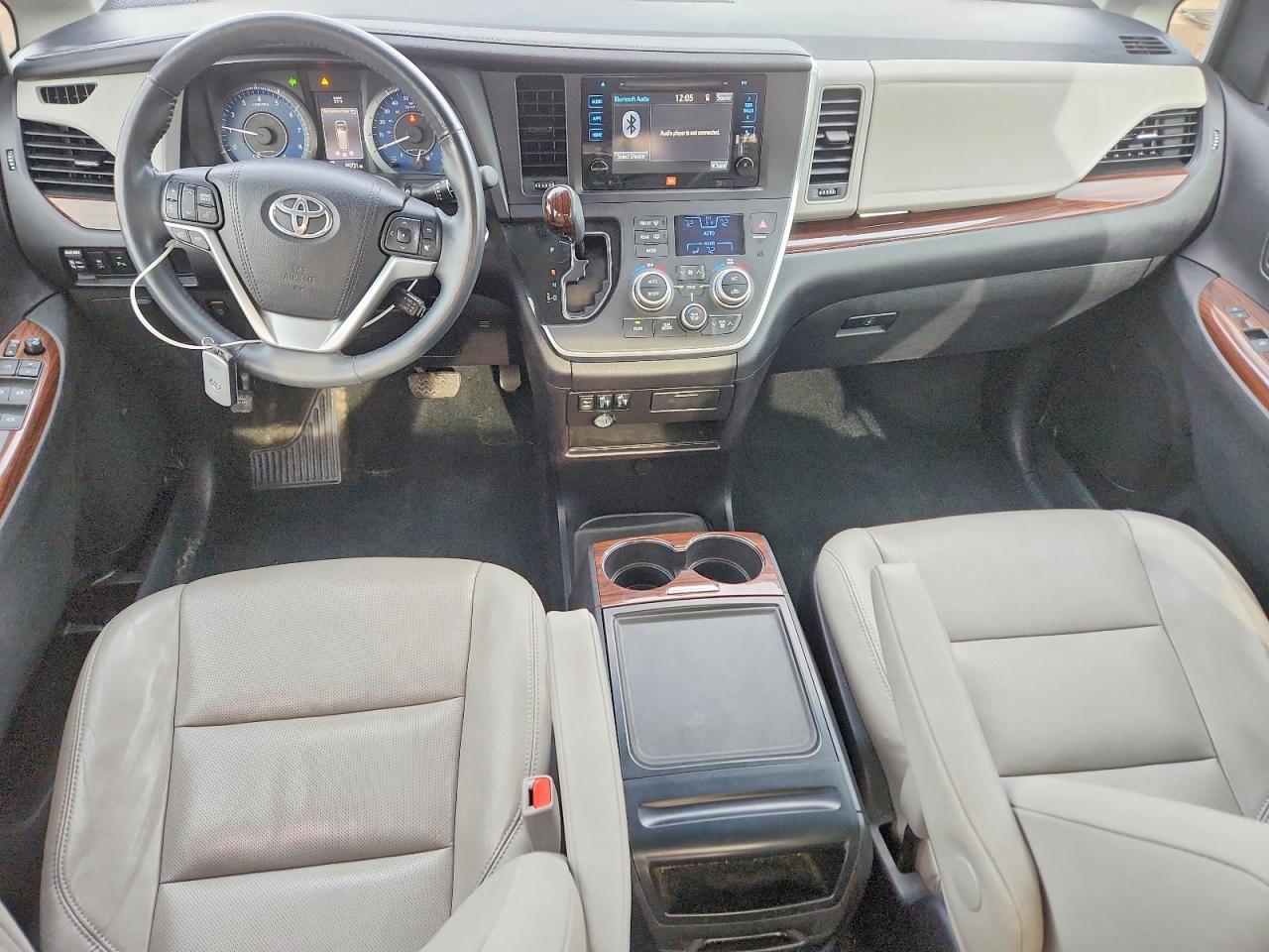 2015 TOYOTA SIENNA LIMITED 7-PASSENGER photo 8
