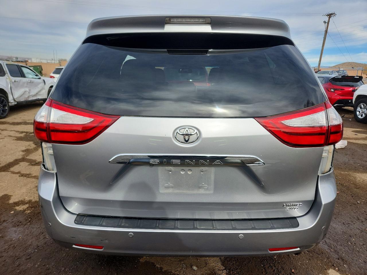 2015 TOYOTA SIENNA LIMITED 7-PASSENGER photo 6