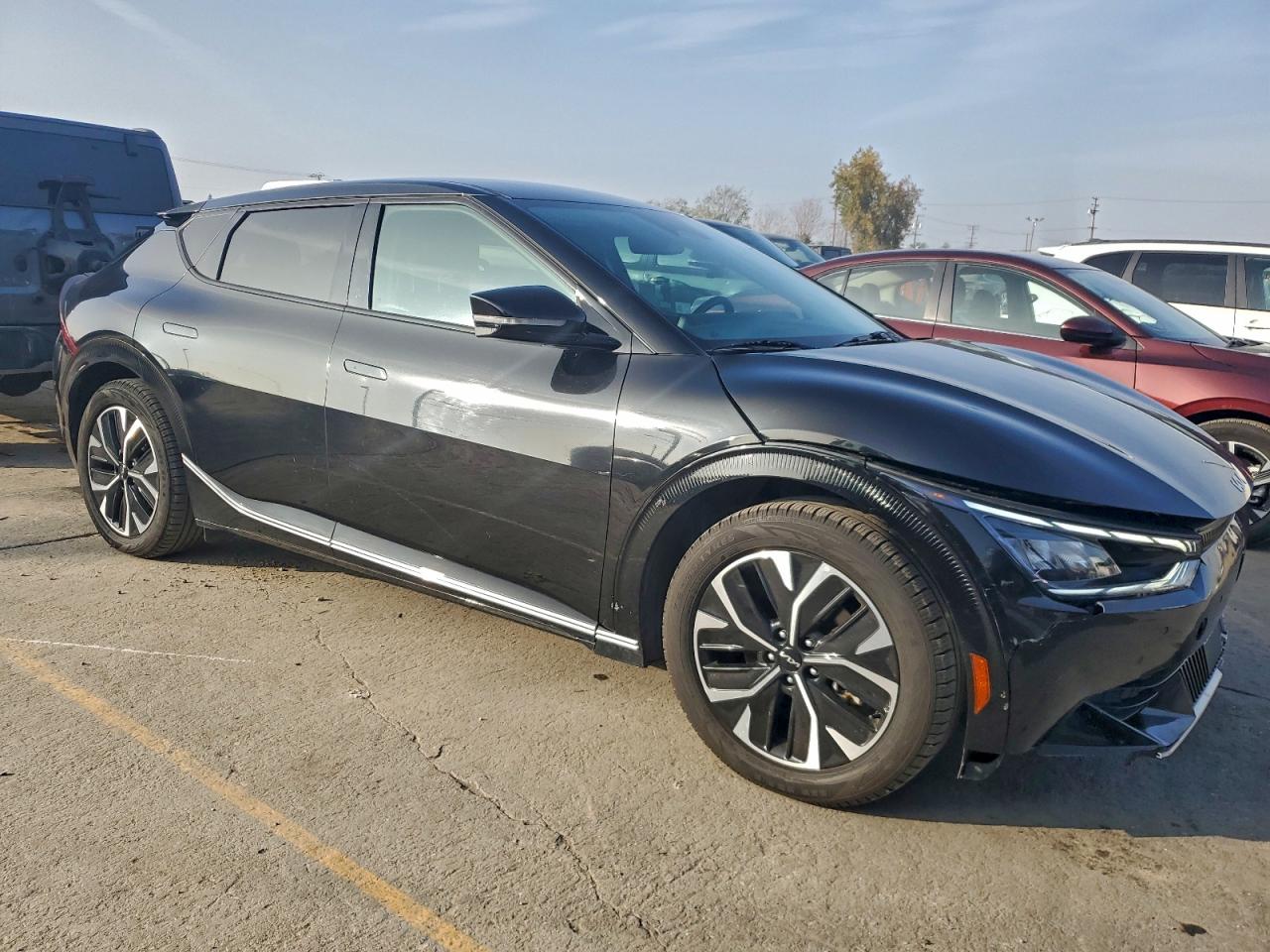 2022 KIA EV6 LIGHT photo 4