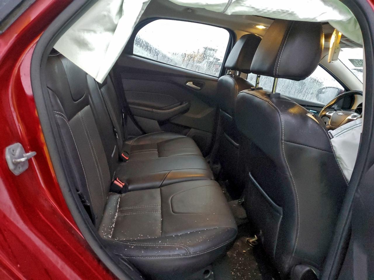 2014 FORD FOCUS SE photo 10