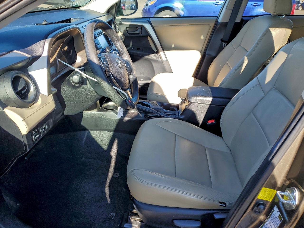 2013 TOYOTA RAV4 LE photo 7