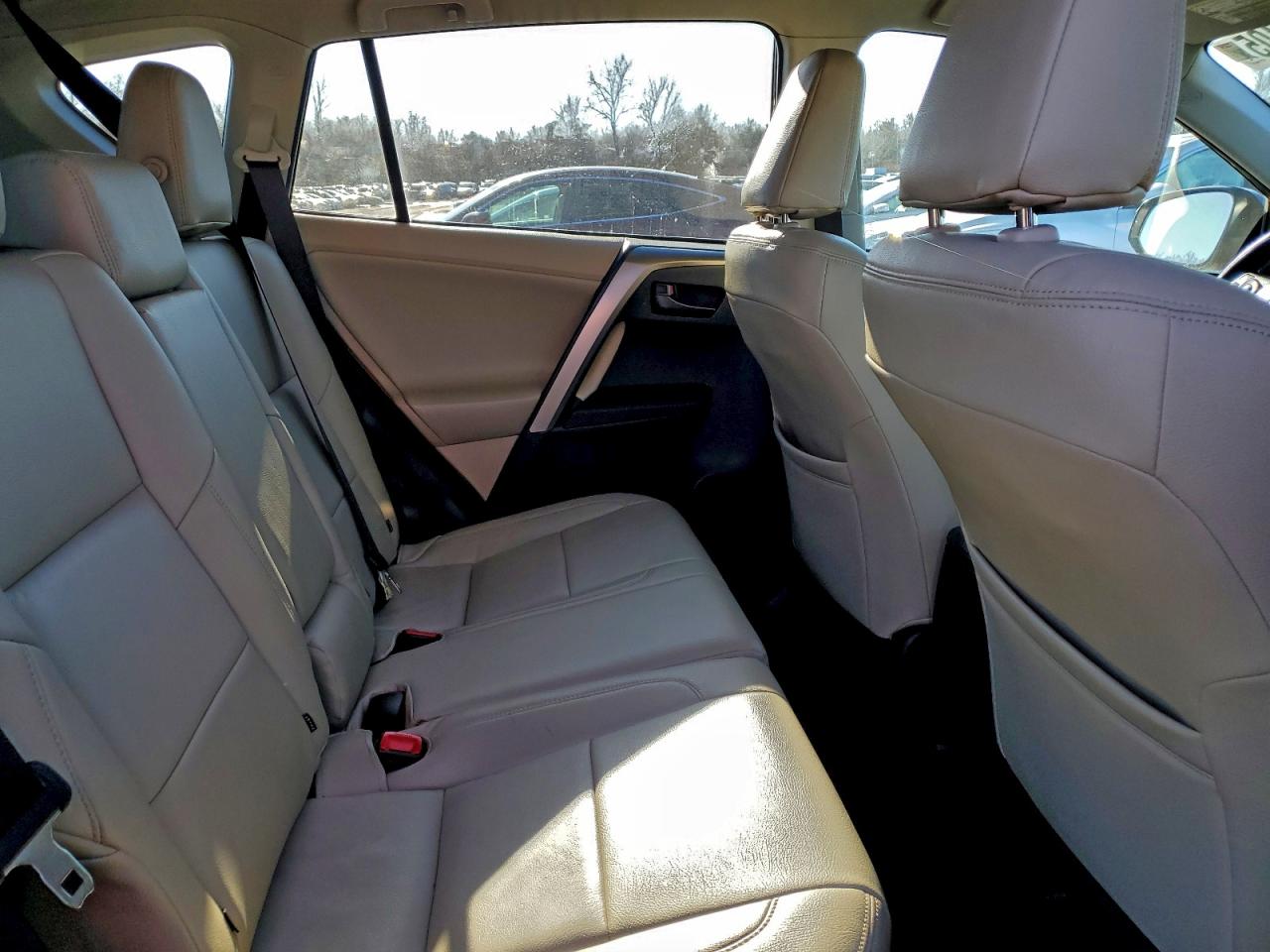 2013 TOYOTA RAV4 LE photo 11