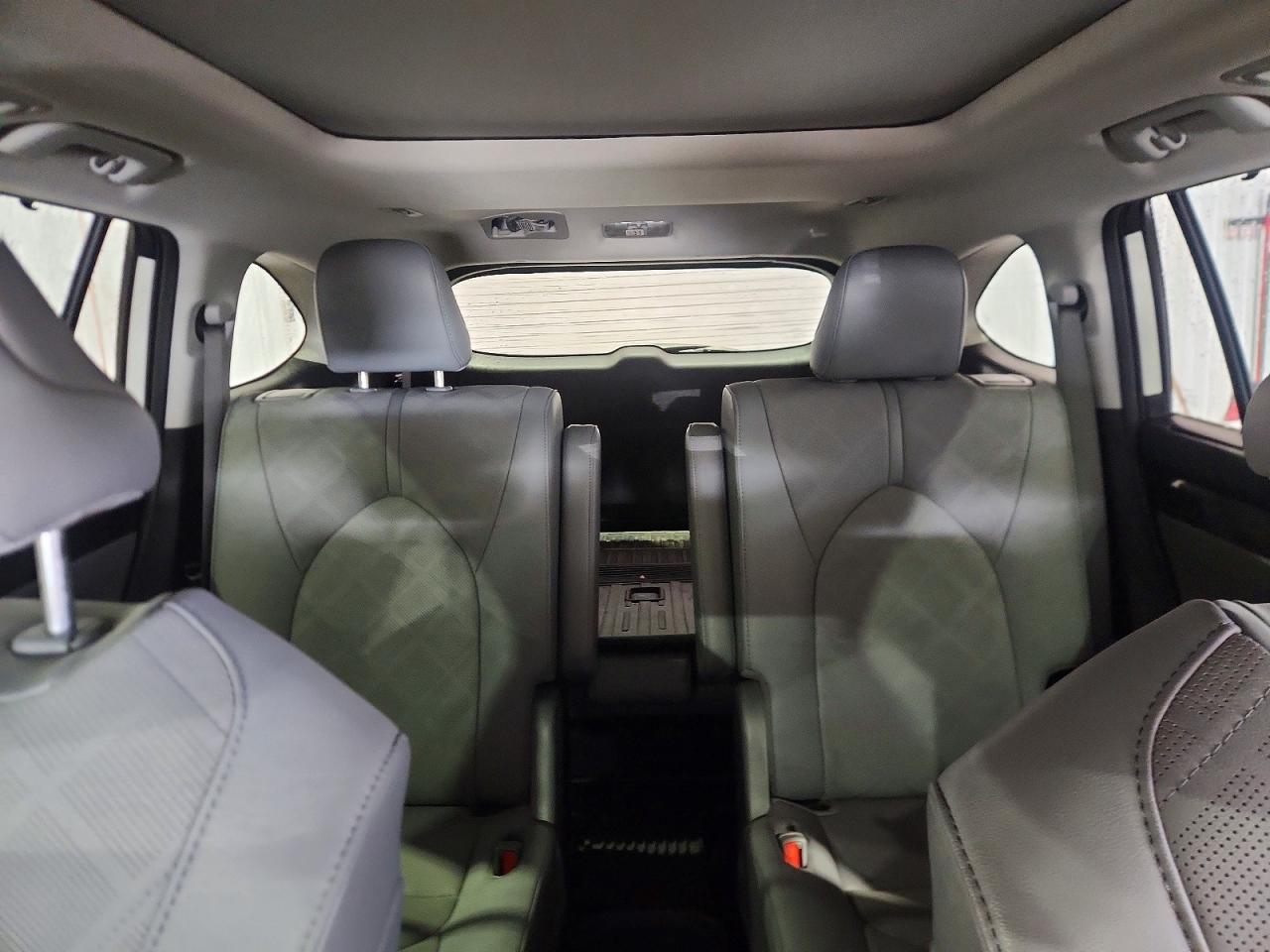 2021 TOYOTA HIGHLANDER PLATINUM photo 10