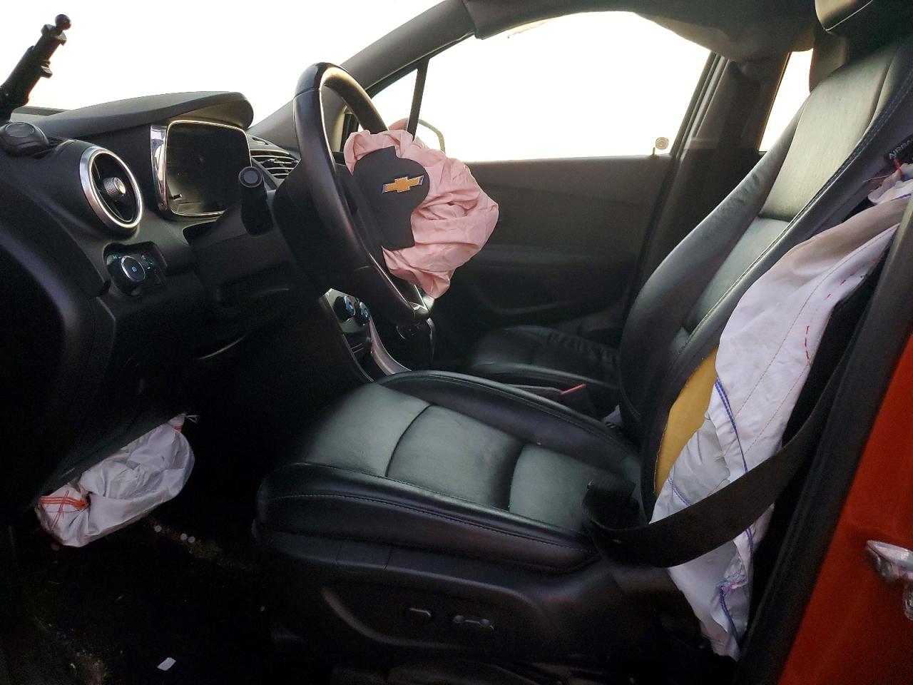 2015 CHEVROLET TRAX photo 7