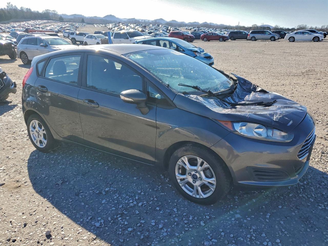2015 FORD FIESTA SE photo 4