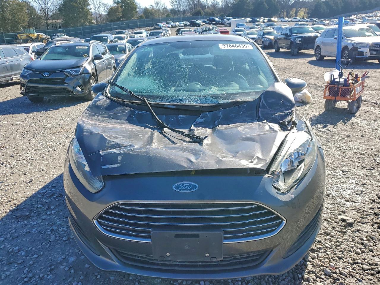 2015 FORD FIESTA SE photo 5