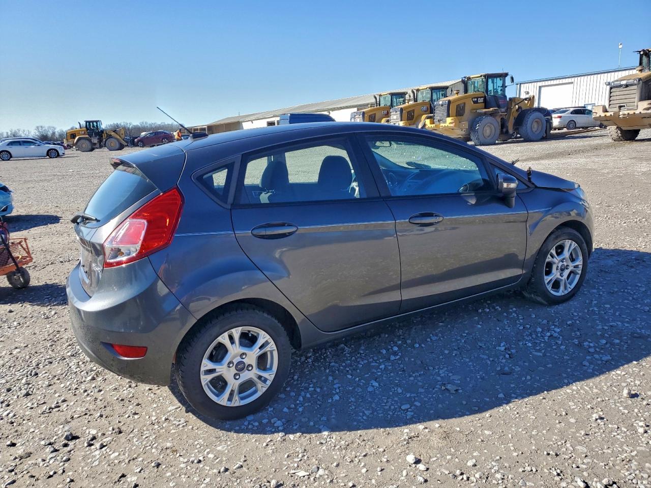 2015 FORD FIESTA SE photo 3