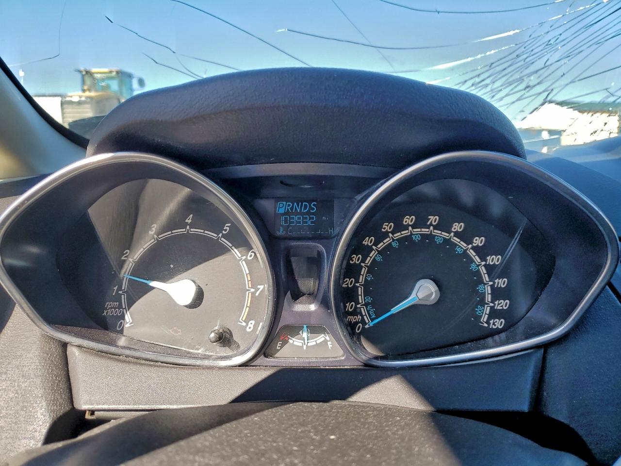 2015 FORD FIESTA SE photo 9