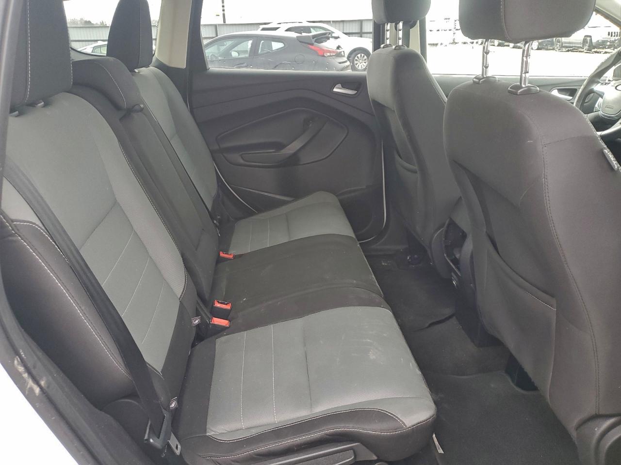2016 FORD ESCAPE SE photo 11