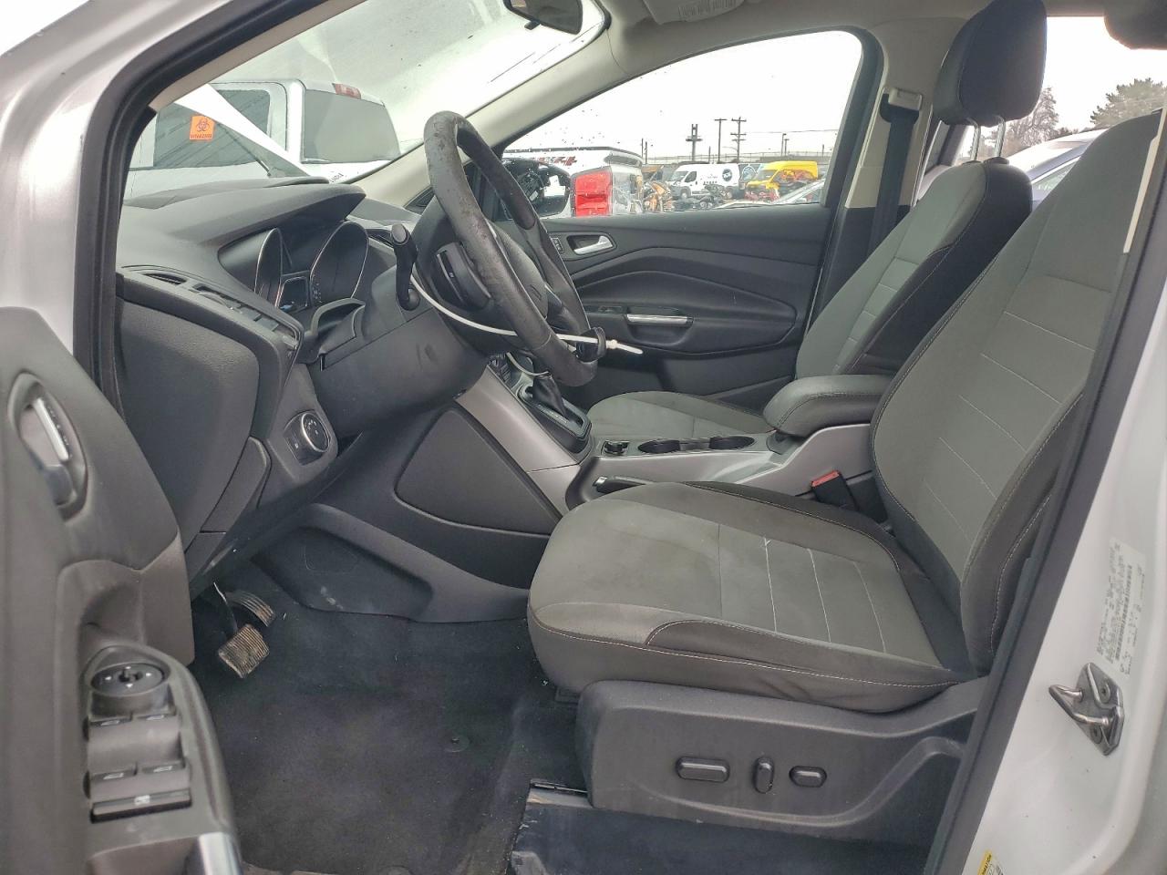 2016 FORD ESCAPE SE photo 7
