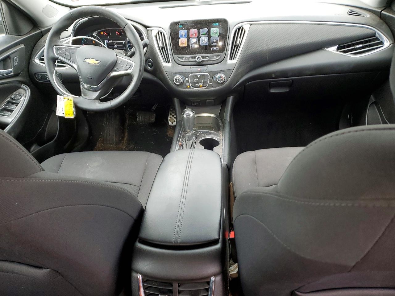 2017 CHEVROLET MALIBU LT photo 8