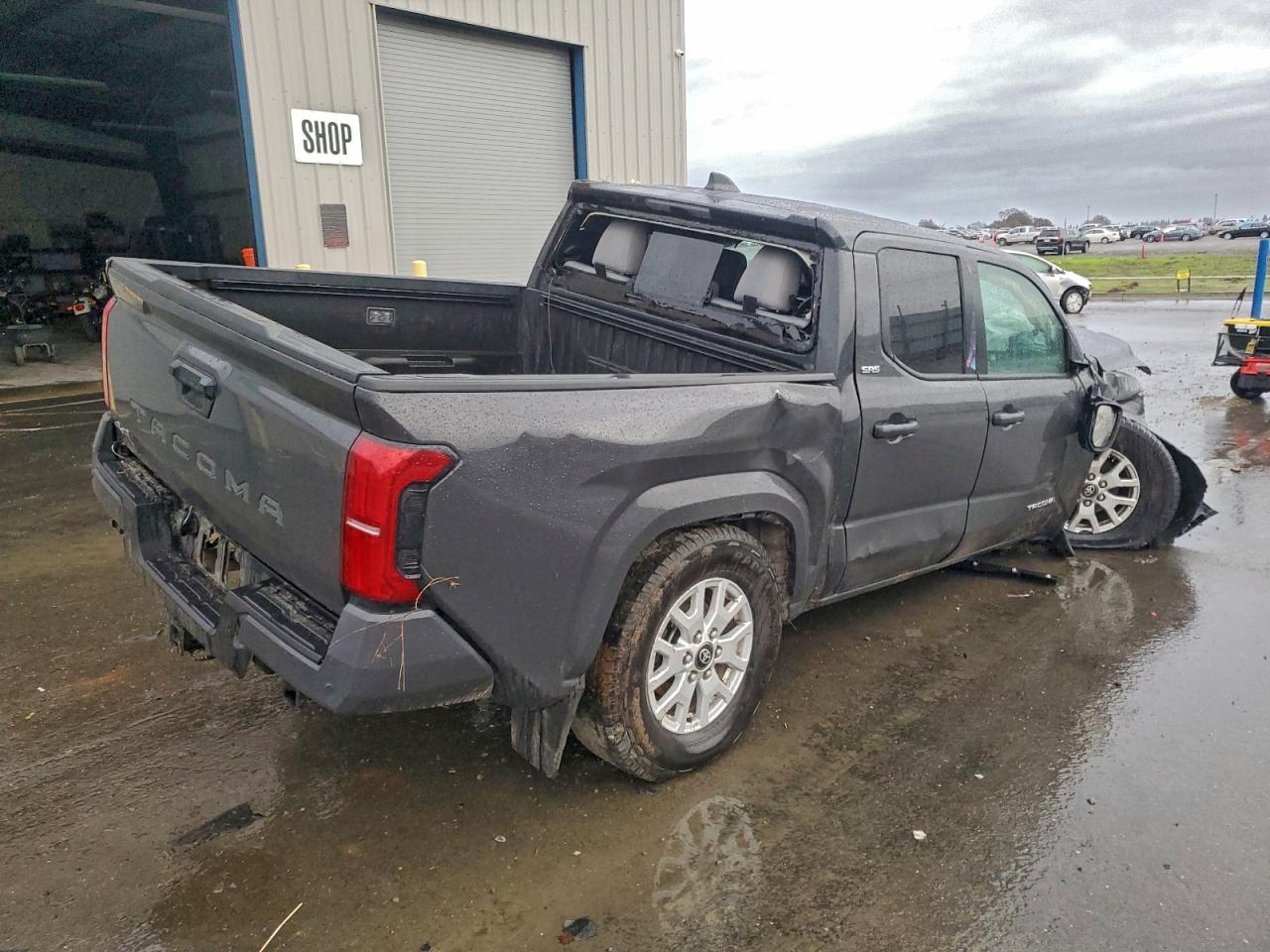 2024 TOYOTA TACOMA DOUBLE CAB photo 5