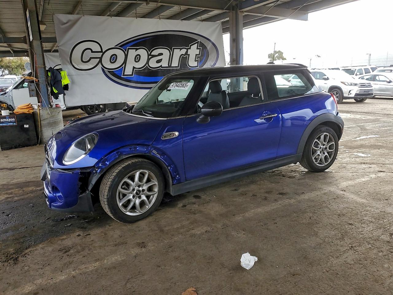 2019 MINI COOPER