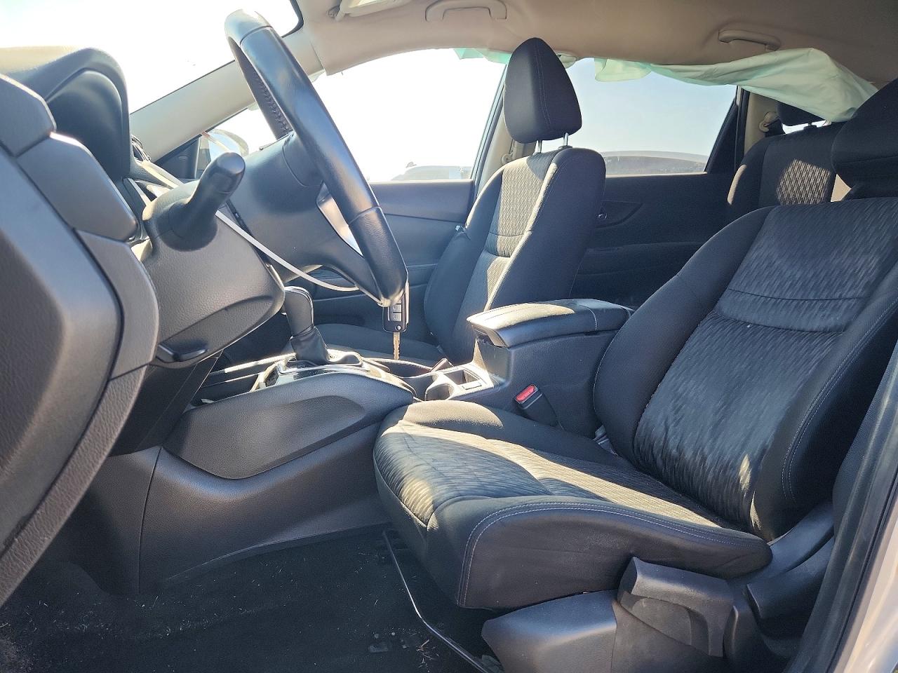 2019 NISSAN ROGUE S photo 13