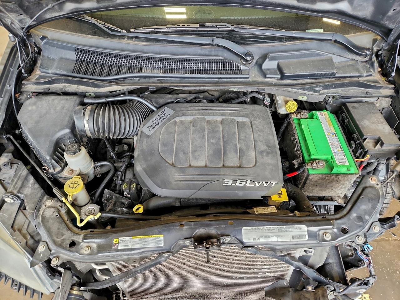 2012 CHRYSLER TOWN & COUNTRY TOURING photo 12
