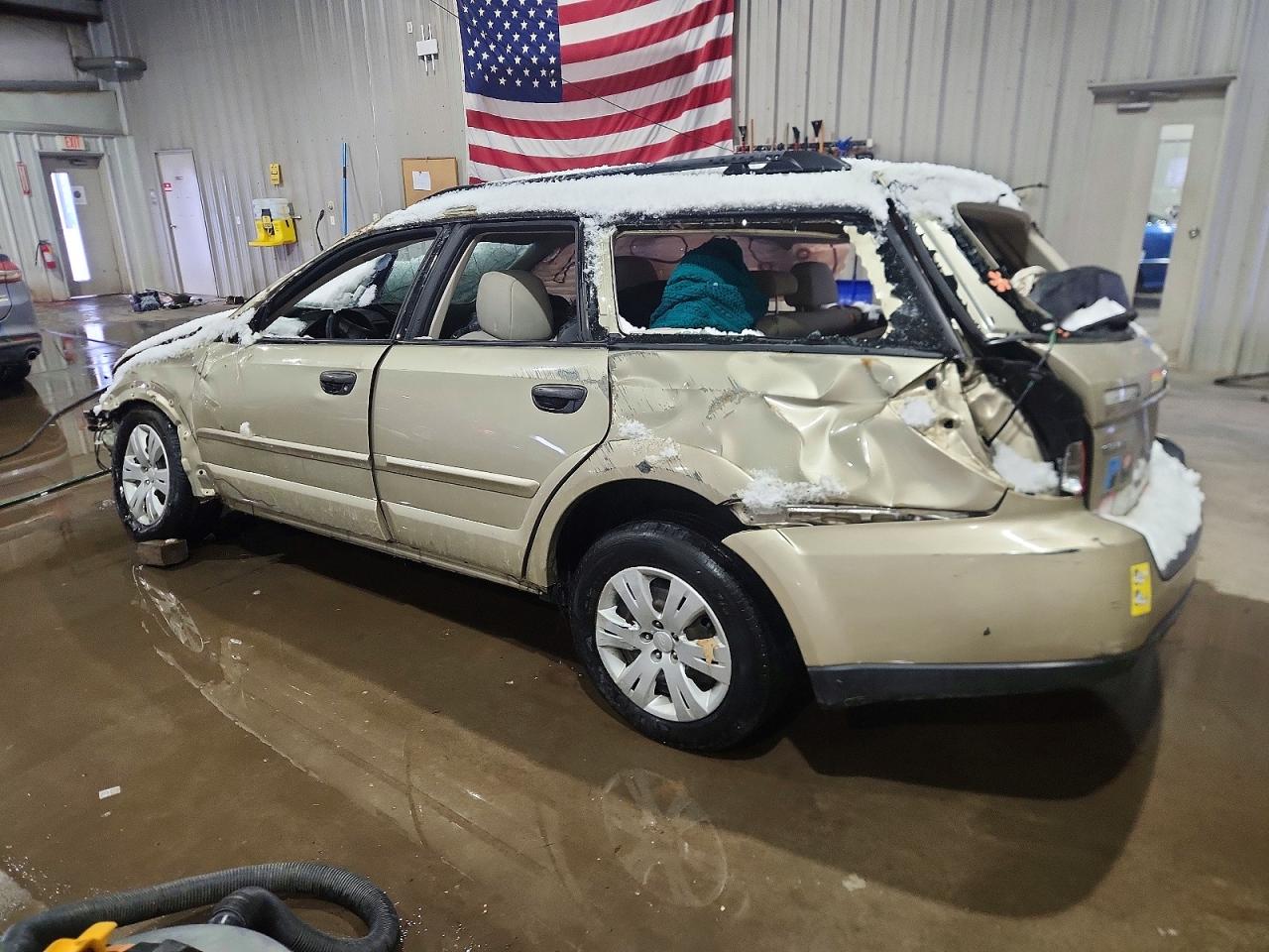 2008 SUBARU OUTBACK photo 2