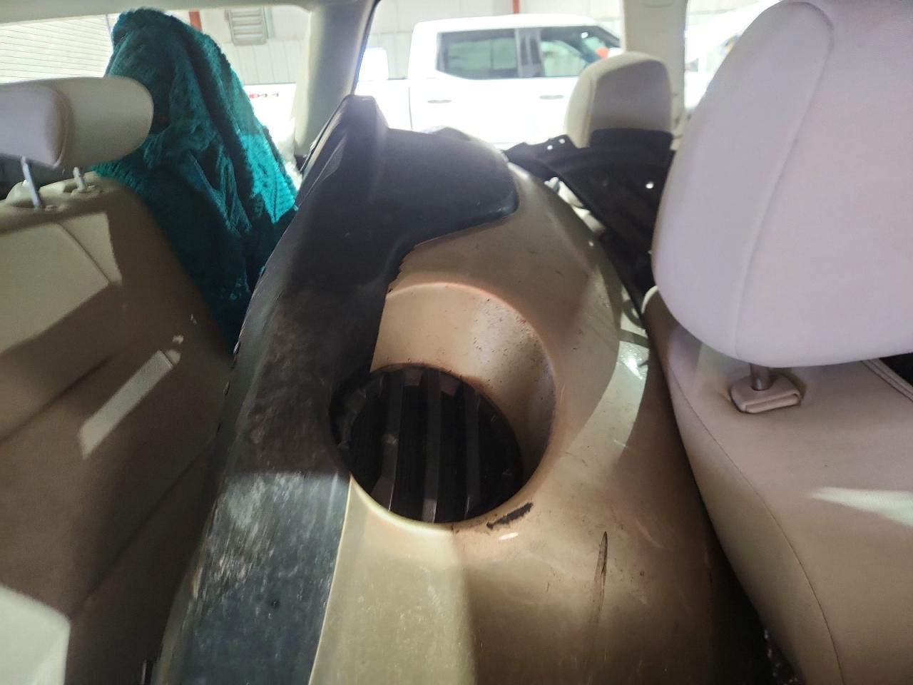 2008 SUBARU OUTBACK photo 10