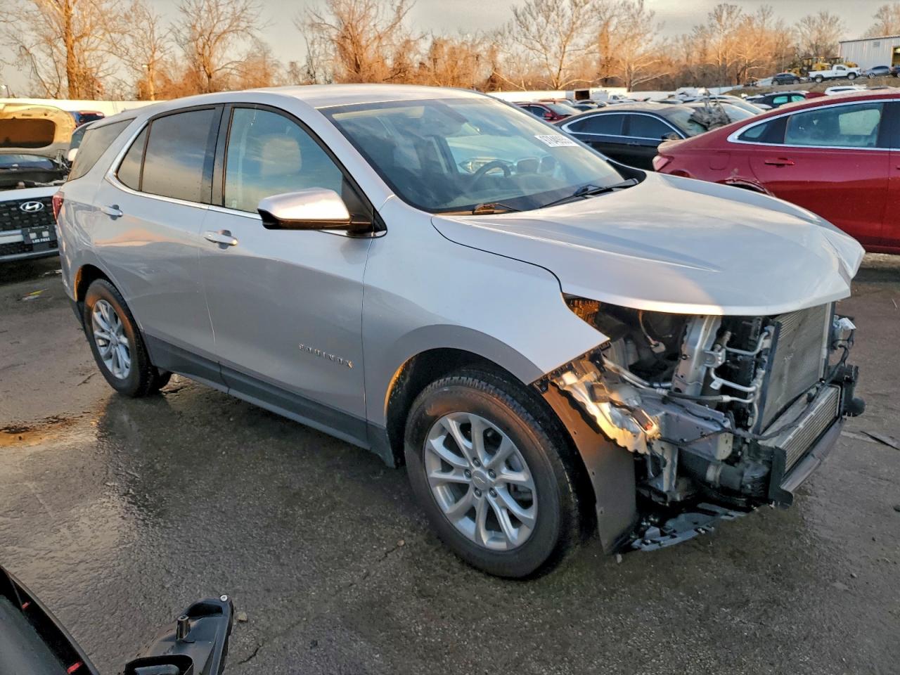 2018 CHEVROLET EQUINOX LT photo 4