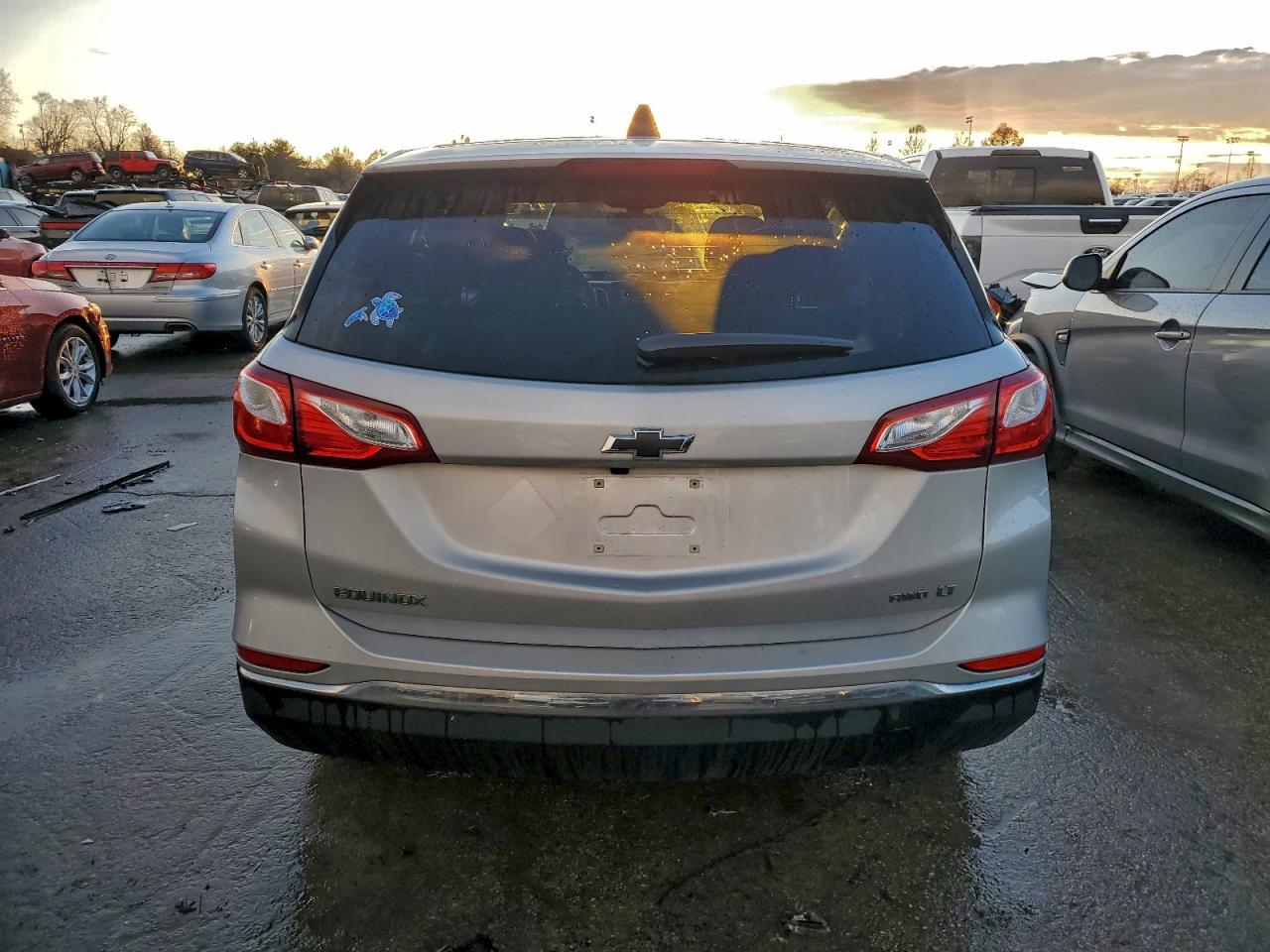 2018 CHEVROLET EQUINOX LT photo 6
