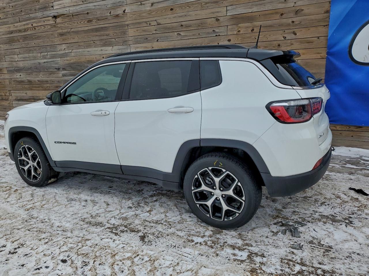 2024 JEEP COMPASS LIMITED photo 2