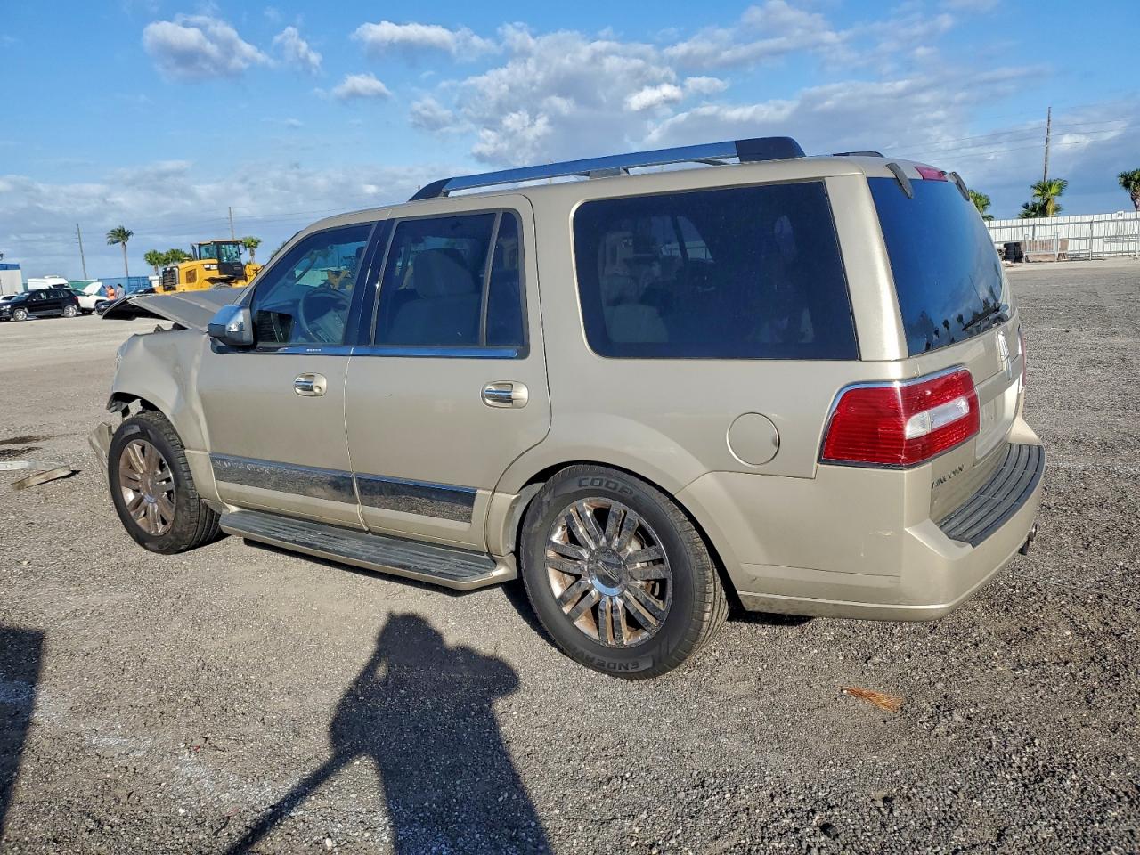 2007 LINCOLN NAVIGATOR photo 2