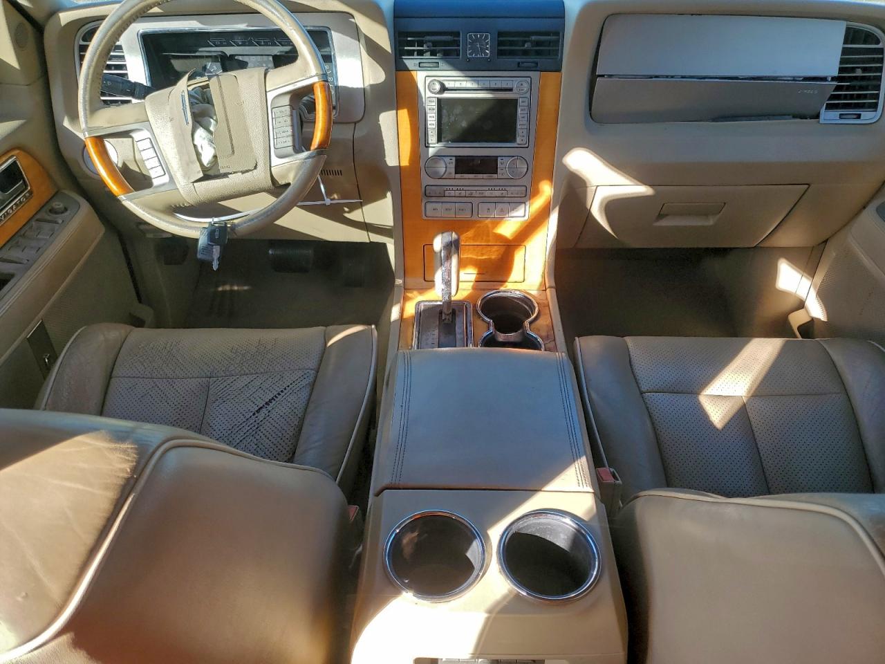 2007 LINCOLN NAVIGATOR photo 8