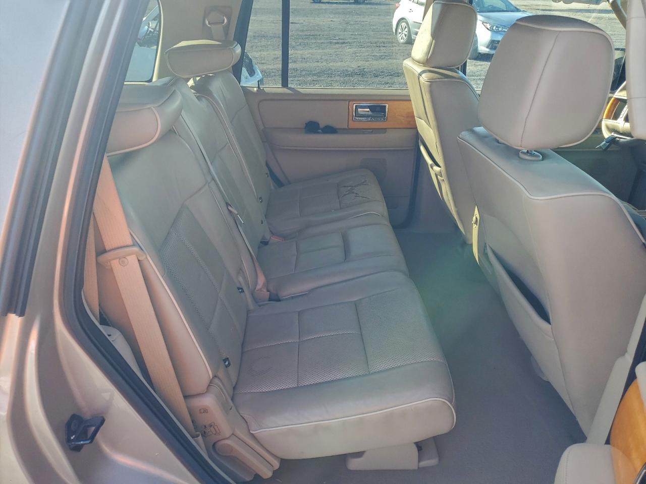 2007 LINCOLN NAVIGATOR photo 11