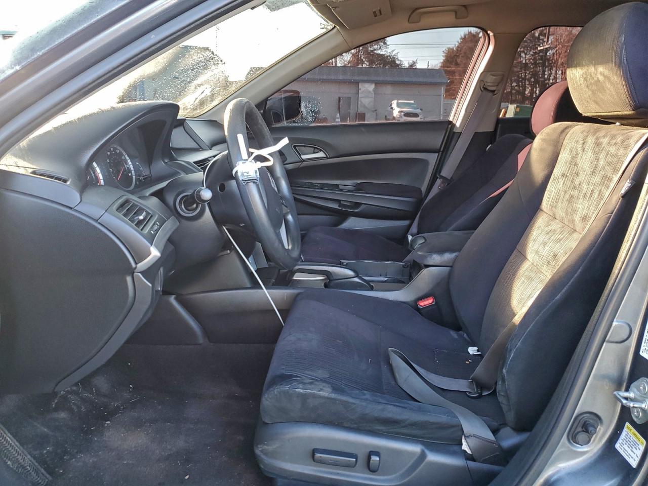 2011 HONDA ACCORD LXP photo 7