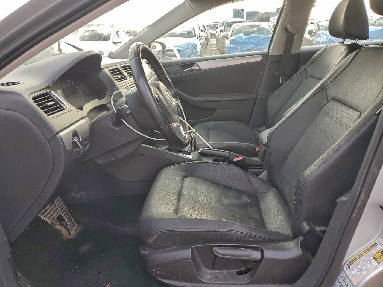 2011 VOLKSWAGEN JETTA SEL photo 7