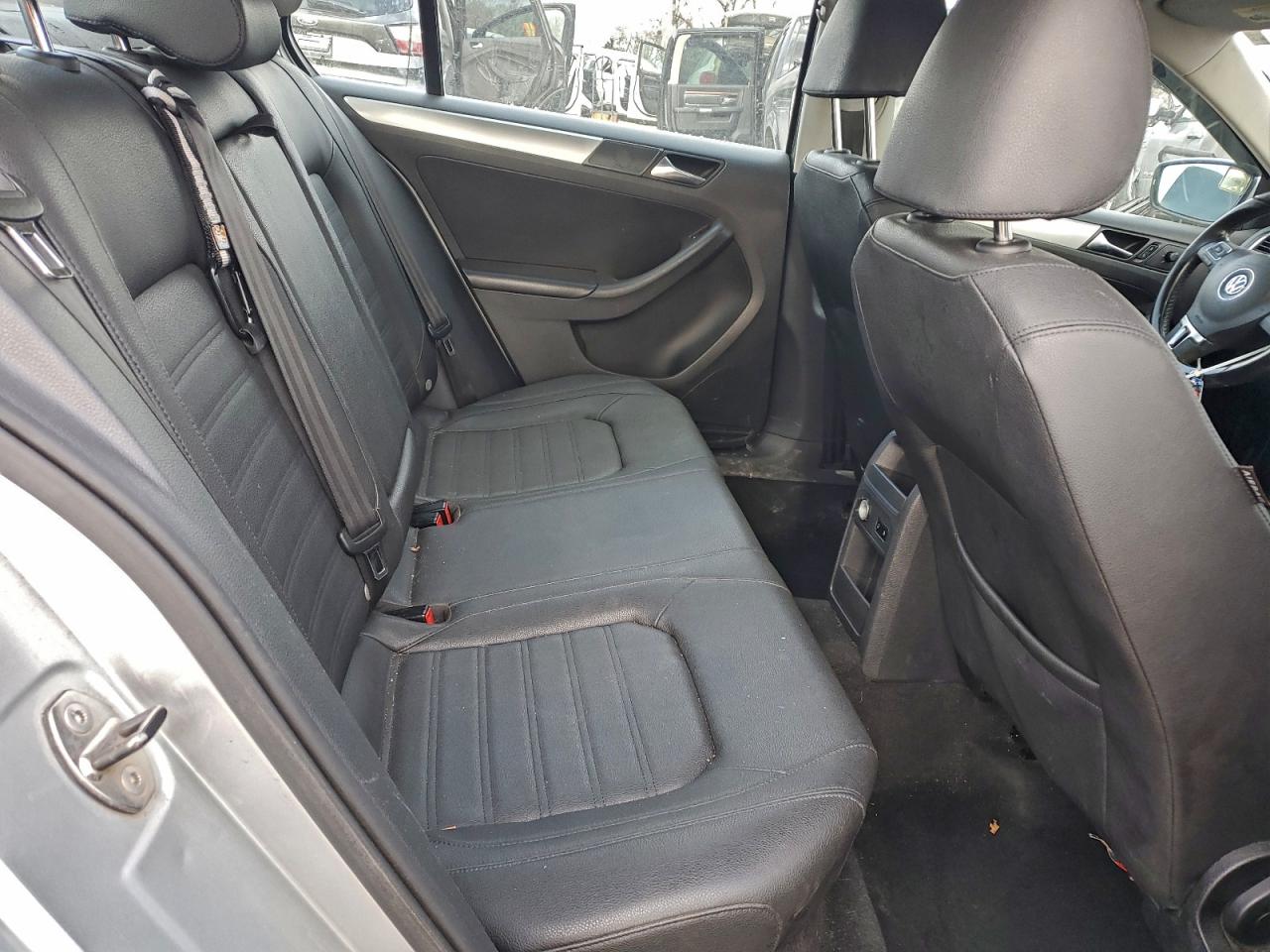 2011 VOLKSWAGEN JETTA SEL photo 10
