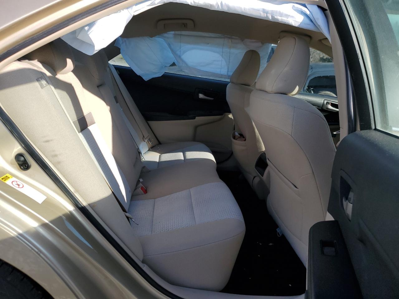 2012 TOYOTA CAMRY BASE photo 19